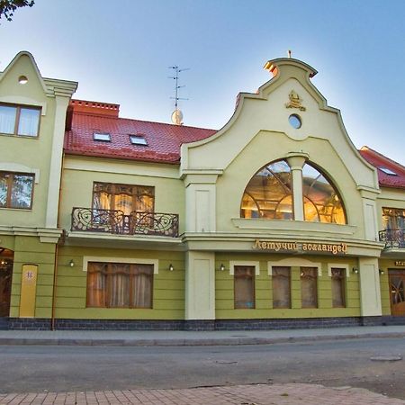 Letuchiy Gollandets Hotel Ужгород Екстериор снимка