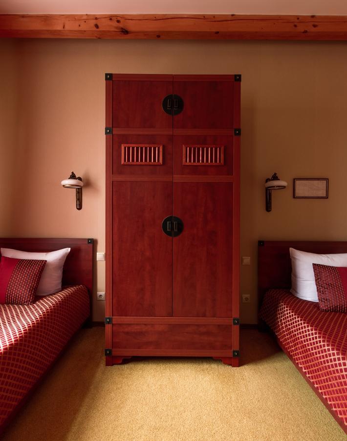 Letuchiy Gollandets Hotel Ужгород Екстериор снимка